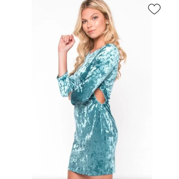 Everly NWT Turquoise Crushed Velvet Side Cutout Dress Size S - Picture 2 of 8
